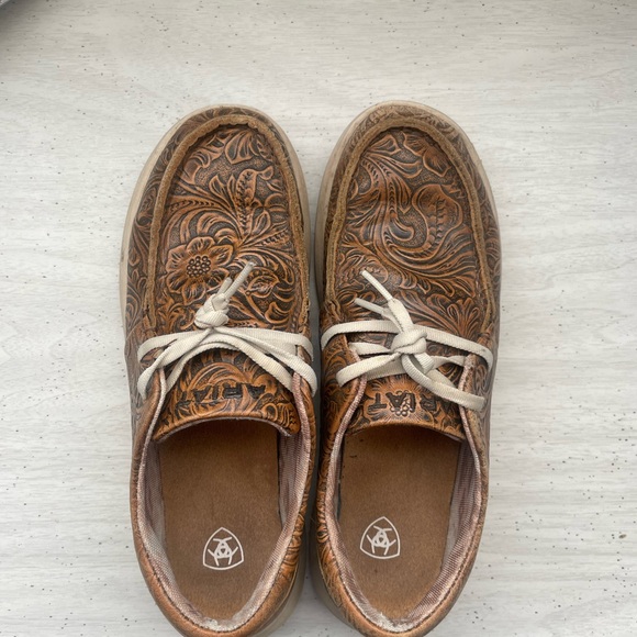 Ariat Hilo Leather Shoes - Picture 8 of 10